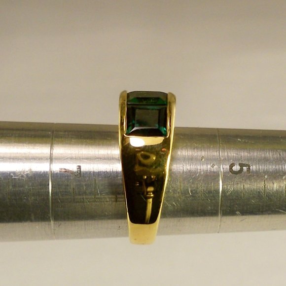 New Vintage R C by Adrienne Emerald Green Cubic Zirconias, Gold Ring - Picture 11 of 12